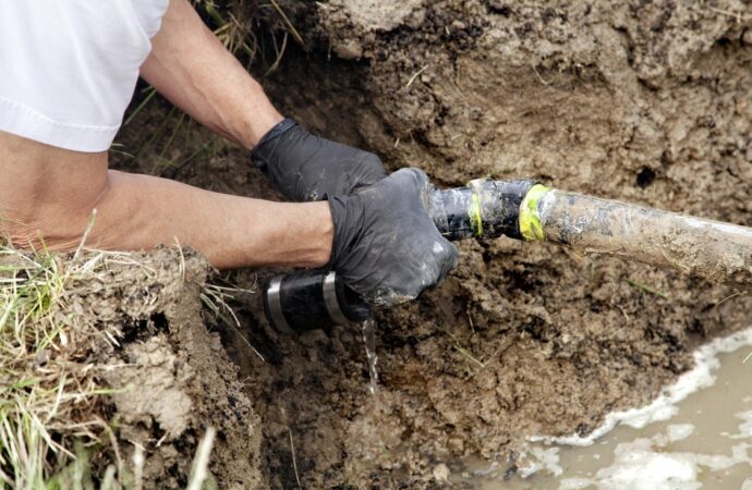 Vinton-El-Paso-TX-Septic-Tank-Pumping-Installation-Repairs.-We offer Septic Service & Repairs, Septic Tank Installations, Septic Tank Cleaning, Commercial, Septic System, Drain Cleaning, Line Snaking, Portable Toilet, Grease Trap Pumping & Cleaning, Septic Tank Pumping, Sewage Pump, Sewer Line Repair, Septic Tank Replacement, Septic Maintenance, Sewer Line Replacement, Porta Potty Rentals, and more.